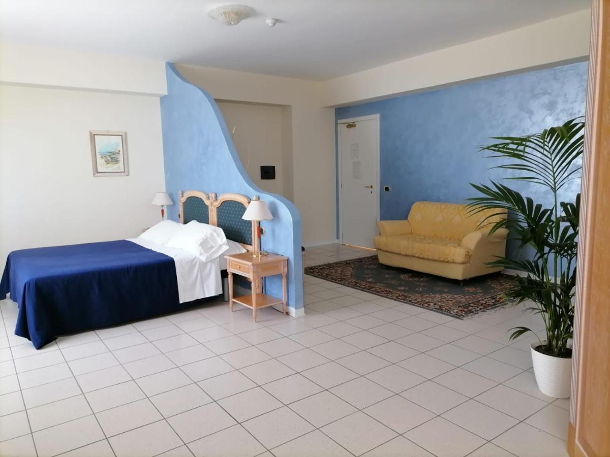 Partenone Resort Hotel Riace Marina Ngoại thất bức ảnh