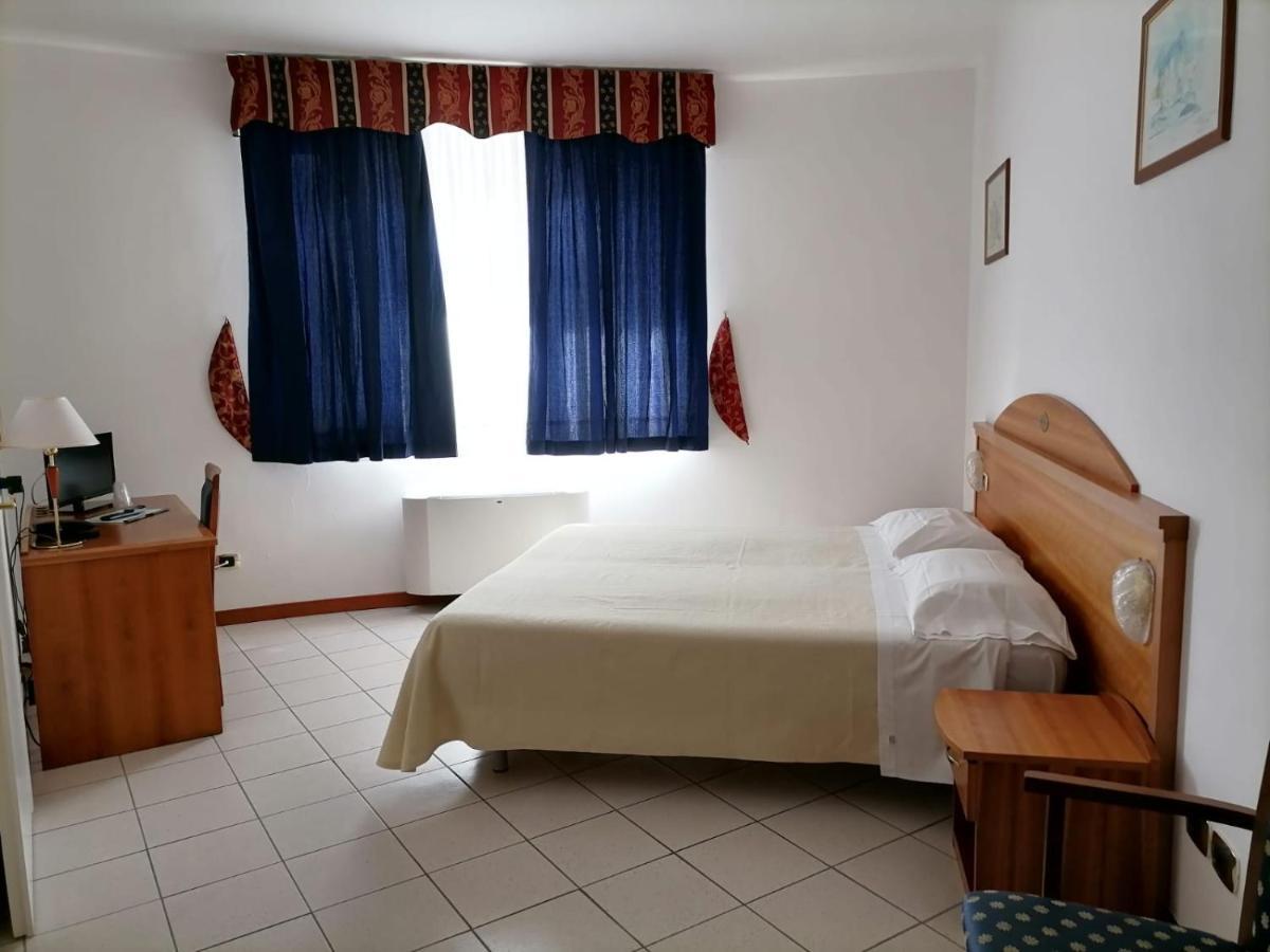 Partenone Resort Hotel Riace Marina Ngoại thất bức ảnh